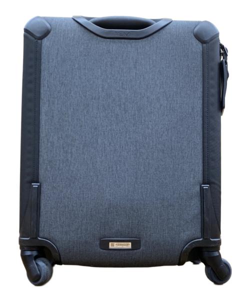 TUMI（トゥミ）TUMI (トゥミ) キャリーバッグ グレーの古着・服飾アイテム