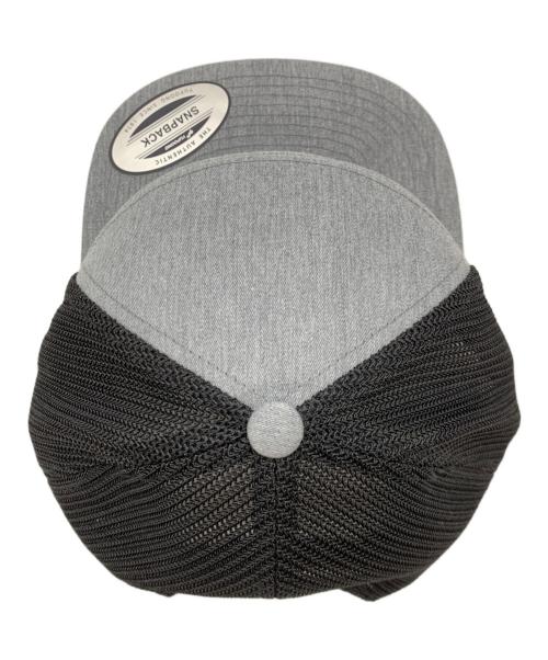 yupoong（ユーポン）YUPOONG (ユーポン) キャップ グレーの古着・服飾アイテム