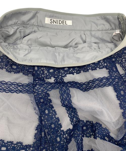 Snidel（スナイデル）Snidel (スナイデル) チュールエンブロイダリースカート ブルー×グレーの古着・服飾アイテム