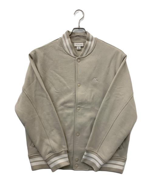 Calvin Klein Jeans（カルバンクラインジーンズ）Calvin Klein Jeans (カルバンクラインジーンズ) バーシティボンバージャケット ベージュ サイズ:Sの古着・服飾アイテム