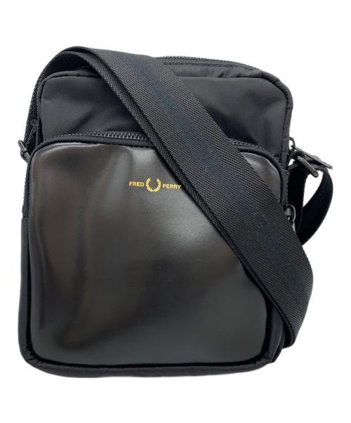 FRED PERRY（フレッドペリー）FRED PERRY (フレッドペリー) ショルダーバッグ ブラックの古着・服飾アイテム