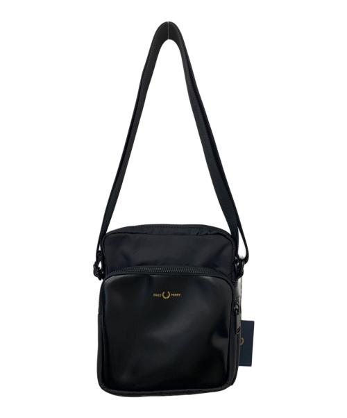 FRED PERRY（フレッドペリー）FRED PERRY (フレッドペリー) ショルダーバッグ ブラックの古着・服飾アイテム