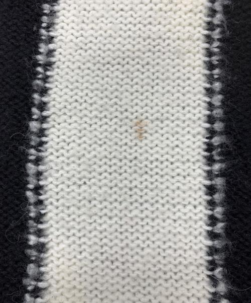 CarHartt（カーハート）CarHartt (カーハート) MANFORD CARDIGAN ホワイト×ブラック サイズ:Mの古着・服飾アイテム