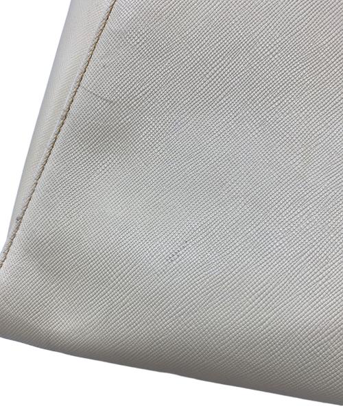 VALENTINO GARAVANI（ヴァレンティノ・ガラヴァーニ）VALENTINO GARAVANI (ヴァレンティノ・ガラヴァーニ) 2WAYバッグ ホワイトの古着・服飾アイテム