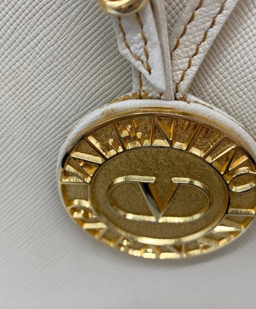 VALENTINO GARAVANI（ヴァレンティノ・ガラヴァーニ）VALENTINO GARAVANI (ヴァレンティノ・ガラヴァーニ) 2WAYバッグ ホワイトの古着・服飾アイテム