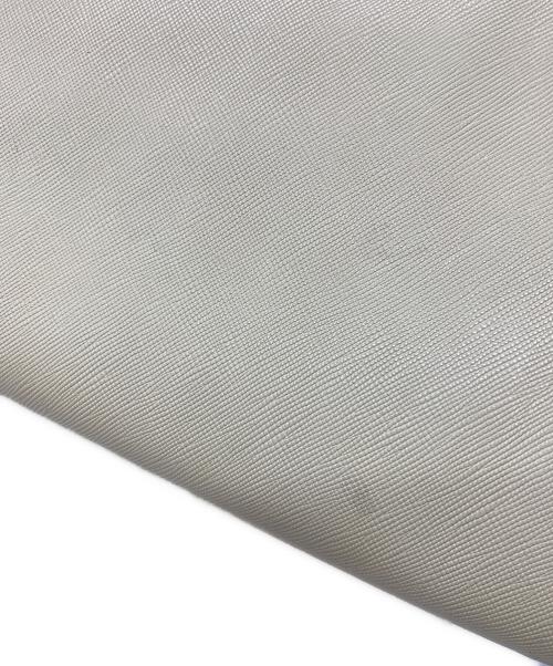 VALENTINO GARAVANI（ヴァレンティノ・ガラヴァーニ）VALENTINO GARAVANI (ヴァレンティノ・ガラヴァーニ) 2WAYバッグ ホワイトの古着・服飾アイテム