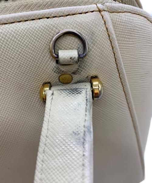 VALENTINO GARAVANI（ヴァレンティノ・ガラヴァーニ）VALENTINO GARAVANI (ヴァレンティノ・ガラヴァーニ) 2WAYバッグ ホワイトの古着・服飾アイテム
