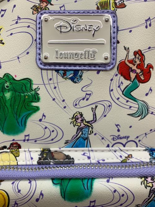 Disney STORE（ディズニーストア）Disney STORE (ディズニーストア) リュック ホワイトの古着・服飾アイテム