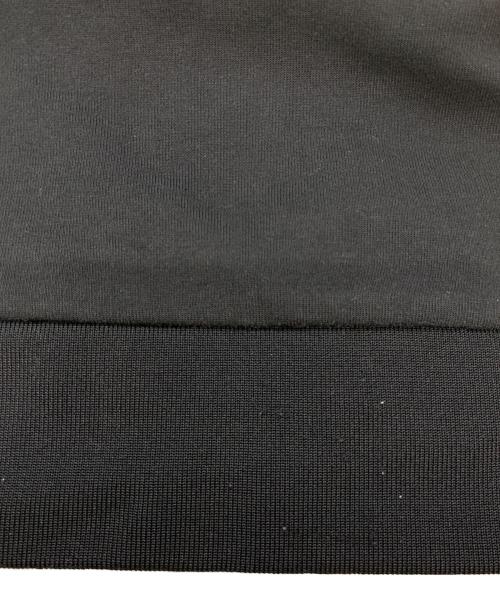 ARMANI EXCHANGE（アルマーニ エクスチェンジ）ARMANI EXCHANGE (アルマーニ エクスチェンジ) プルオーバーパーカー ブラック サイズ:XLの古着・服飾アイテム