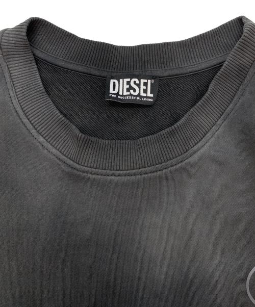 DIESEL（ディーゼル）DIESEL (ディーゼル) S-GINN-ERO クルーネックスウェット グレー サイズ:XLの古着・服飾アイテム