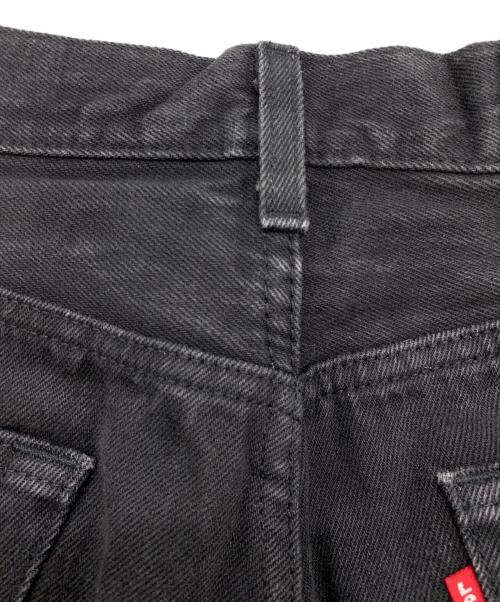 LEVI'S（リーバイス）LEVI'S (リーバイス) デニムパンツ ブラック サイズ:78.5cm (W31)の古着・服飾アイテム