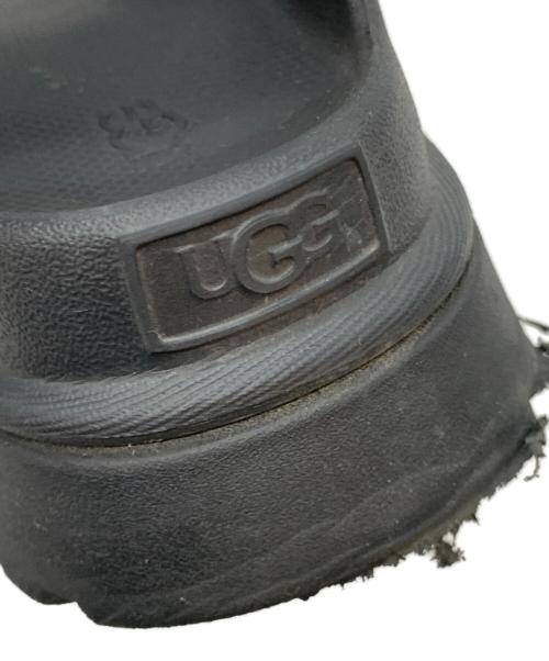 UGG（アグ）UGG (アグ) サンダル ブラック サイズ:23の古着・服飾アイテム