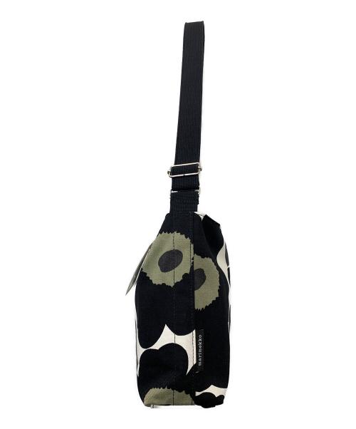 marimekko（マリメッコ）marimekko (マリメッコ) ショルダーバッグ ブラック×ホワイトの古着・服飾アイテム