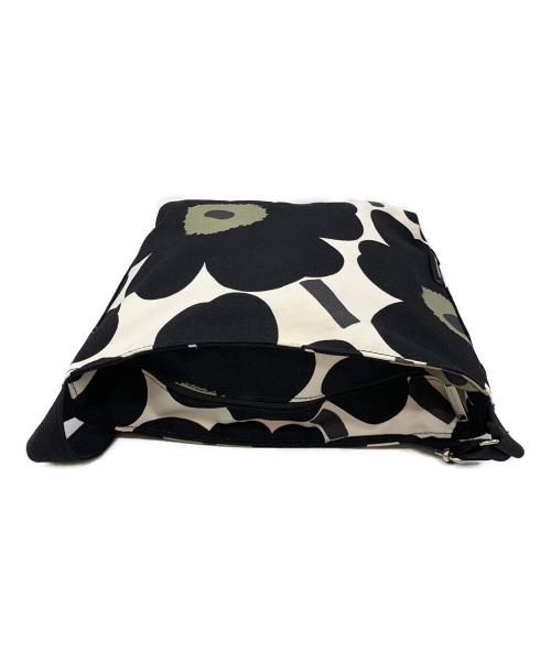 marimekko（マリメッコ）marimekko (マリメッコ) ショルダーバッグ ブラック×ホワイトの古着・服飾アイテム