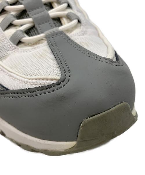 NIKE（ナイキ）NIKE (ナイキ) AIR MAX95 ホワイト×グレー サイズ:27.5の古着・服飾アイテム