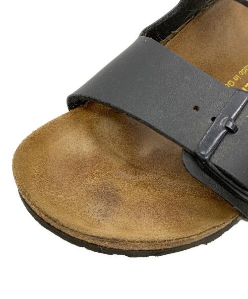 BIRKENSTOCK（ビルケンシュトック）BIRKENSTOCK (ビルケンシュトック) サンダル ブラック×ナチュラル サイズ:24の古着・服飾アイテム