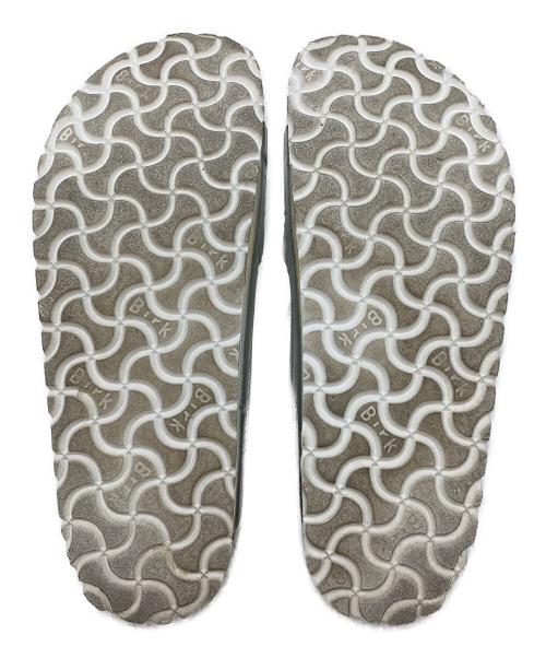 BIRKENSTOCK（ビルケンシュトック）BIRKENSTOCK (ビルケンシュトック) サンダル メタリックシルバー×ナチュラル サイズ:24の古着・服飾アイテム