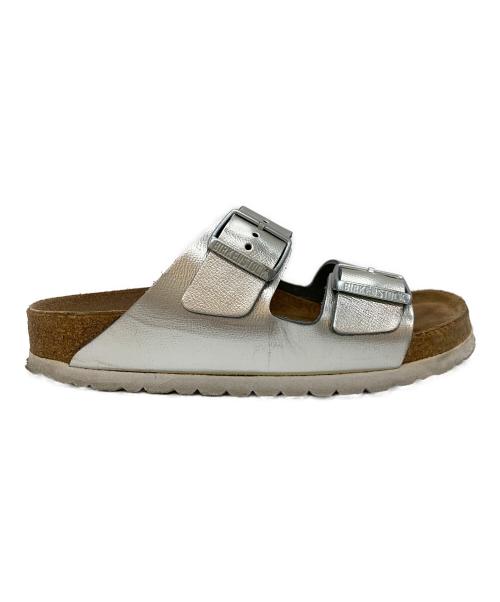 BIRKENSTOCK（ビルケンシュトック）BIRKENSTOCK (ビルケンシュトック) サンダル メタリックシルバー×ナチュラル サイズ:24の古着・服飾アイテム