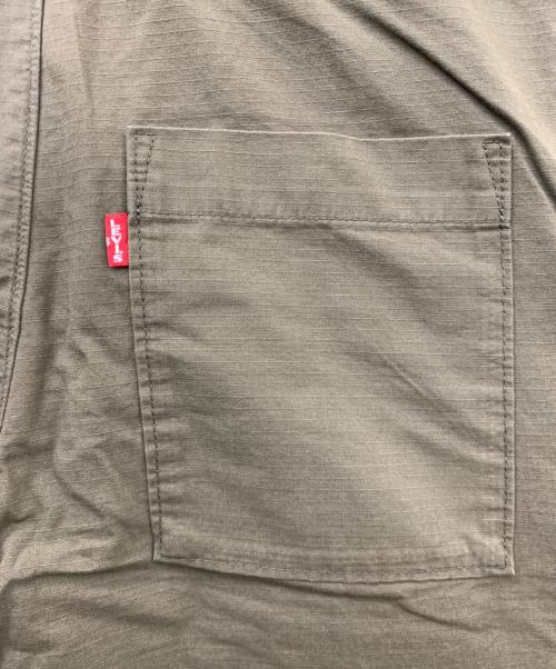 LEVI'S（リーバイス）LEVI'S (リーバイス) オールインワン カーキ サイズ:XS 未使用品の古着・服飾アイテム