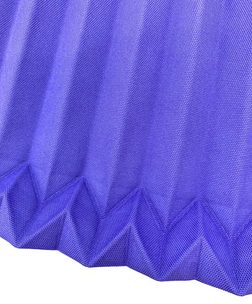 me ISSEY MIYAKE（ミーイッセイ ミヤケ）me ISSEY MIYAKE (ミーイッセイ ミヤケ) トランクプリーツバッグ ブルーの古着・服飾アイテム