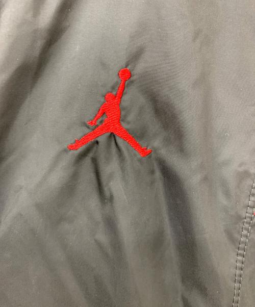 NIKE（ナイキ）NIKE (ナイキ) AS M J ESS WOVEN JACKET ブラック×レッド サイズ:Lの古着・服飾アイテム