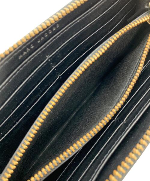 MARC JACOBS（マークジェイコブス）MARC JACOBS (マークジェイコブス) サフィアーノ メタル レターズ スタンダード コンチネンタル ウォレット レッド×グレーの古着・服飾アイテム