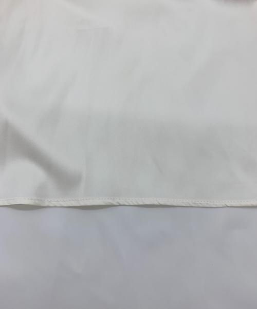 anuans（アニュアンス）anuans (アニュアンス) ダブルサテンテーラードフレアワンピース ホワイト サイズ:Sの古着・服飾アイテム