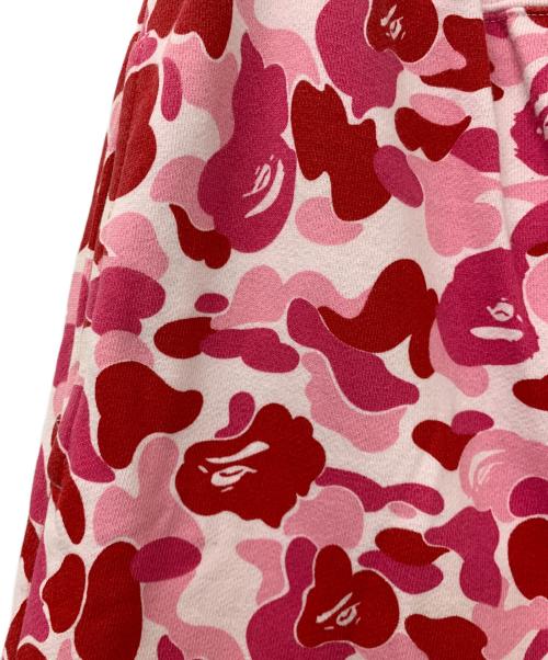 A BATHING APE（アベイシングエイプ）A BATHING APE (アベイシングエイプ) カモフラスウェットパンツ ピンク サイズ:Mの古着・服飾アイテム