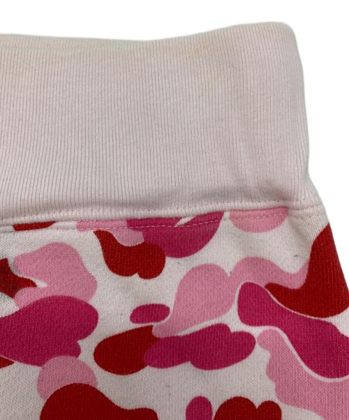 A BATHING APE（アベイシングエイプ）A BATHING APE (アベイシングエイプ) カモフラスウェットパンツ ピンク サイズ:Mの古着・服飾アイテム