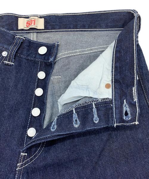 LEVI'S（リーバイス）LEVI'S (リーバイス) 501ボタンフライデニムパンツ インディゴ サイズ:Ｗ31×L32の古着・服飾アイテム