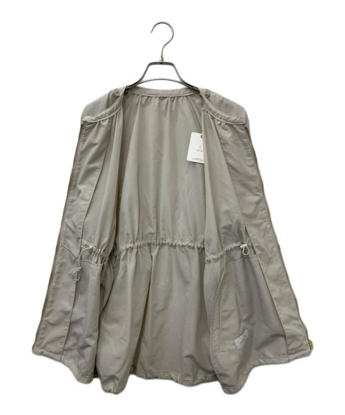 green label relaxing（グリーンレーベルリラクシング）green label relaxing (グリーンレーベルリラクシング) ギャザー ノーカラー ブルゾン ホワイト サイズ:36の古着・服飾アイテム