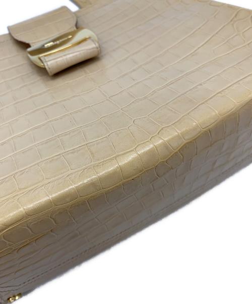 Salvatore Ferragamo（サルヴァトーレ フェラガモ）Salvatore Ferragamo (サルヴァトーレ フェラガモ) ハンドバッグ ベージュの古着・服飾アイテム