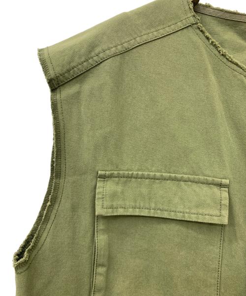 SHENERY（シーナリー）SHENERY (シーナリー) ノーカラーミリタリーベスト カーキ サイズ:Fの古着・服飾アイテム