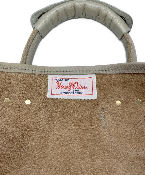 YOUNG & OLSEN The DRYGOODS STORE（ヤングアンドオルセン ザ ドライグッズストア）YOUNG & OLSEN The DRYGOODS STORE (ヤングアンドオルセン ザ ドライグッズストア) エンボスレザートートバッグ ベージュの古着・服飾アイテム