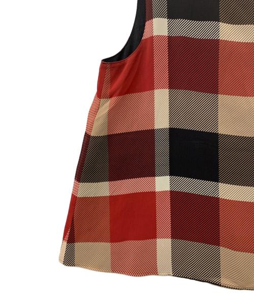 BLUE LABEL CRESTBRIDGE（ブルーレーベルクレストブリッジ）BLUE LABEL CRESTBRIDGE (ブルーレーベルクレストブリッジ) ノースリーブブラウス レッド×ブラック サイズ:36の古着・服飾アイテム