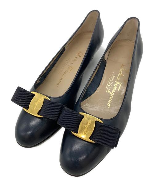 Salvatore Ferragamo（サルヴァトーレ フェラガモ）Salvatore Ferragamo (サルヴァトーレ フェラガモ) リボンパンプス ネイビー サイズ:6の古着・服飾アイテム