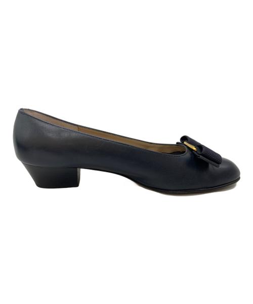 Salvatore Ferragamo（サルヴァトーレ フェラガモ）Salvatore Ferragamo (サルヴァトーレ フェラガモ) リボンパンプス ネイビー サイズ:6の古着・服飾アイテム