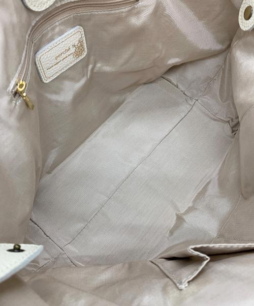 Perche（ペルケ）Perche (ペルケ) レザートートバッグ アイボリーの古着・服飾アイテム
