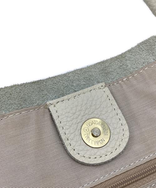Perche（ペルケ）Perche (ペルケ) レザートートバッグ アイボリーの古着・服飾アイテム