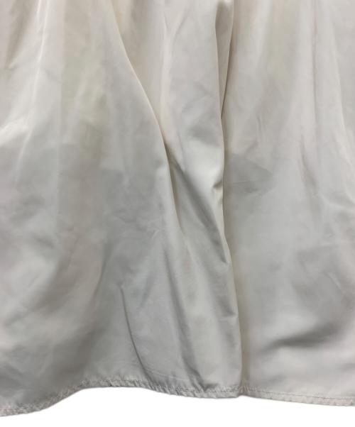 emmi（エミ）emmi (エミ) ボリュームスカート ホワイトの古着・服飾アイテム