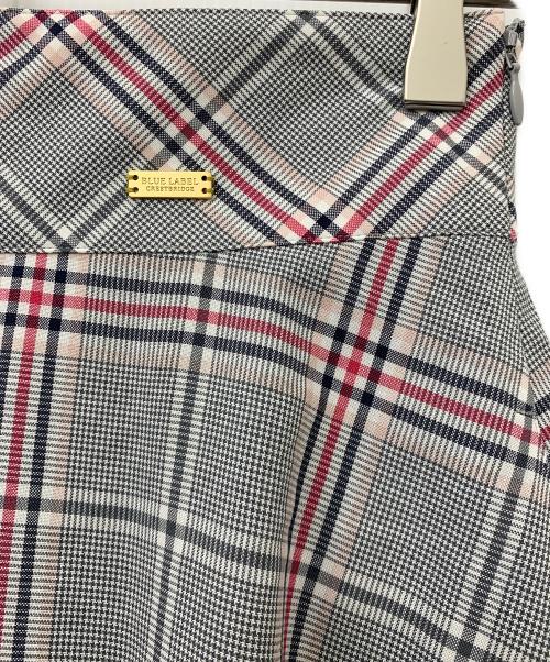 BLUE LABEL CRESTBRIDGE（ブルーレーベルクレストブリッジ）BLUE LABEL CRESTBRIDGE (ブルーレーベルクレストブリッジ) グレンチェックポプリンスカート グレー サイズ:36の古着・服飾アイテム