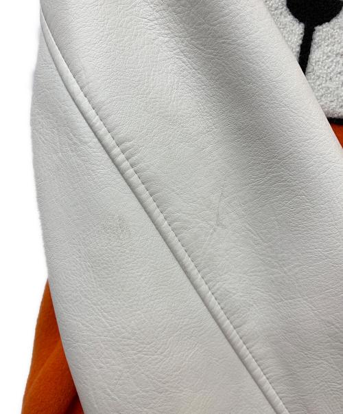 A FEW GOOD KIDS（アフューグッドキッズ）A FEW GOOD KIDS (アフューグッドキッズ) LOGO BASEBALL STADIUM JACKET ホワイト×オレンジ サイズ:XLの古着・服飾アイテム
