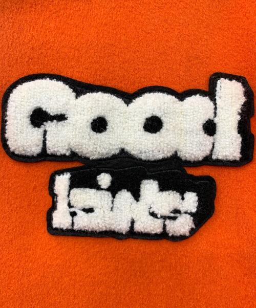A FEW GOOD KIDS（アフューグッドキッズ）A FEW GOOD KIDS (アフューグッドキッズ) LOGO BASEBALL STADIUM JACKET ホワイト×オレンジ サイズ:XLの古着・服飾アイテム