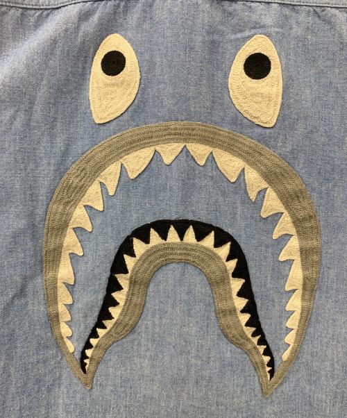 A BATHING APE（アベイシングエイプ）A BATHING APE (アベイシングエイプ) 長袖シャツ ブルー サイズ:Mの古着・服飾アイテム