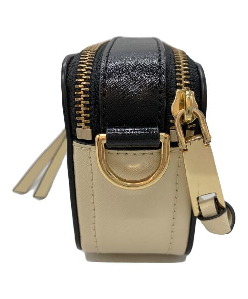 MARC JACOBS（マークジェイコブス）MARC JACOBS (マークジェイコブス) ショルダーバッグ ベージュ×ブラックの古着・服飾アイテム