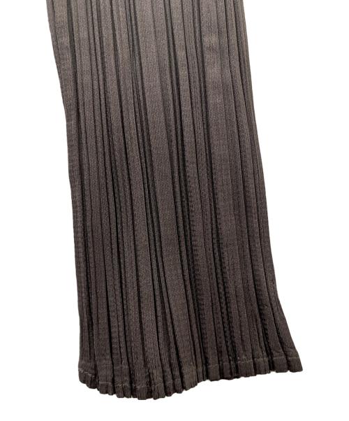 PLEATS PLEASE（プリーツプリーズ）PLEATS PLEASE (プリーツプリーズ) ボーダープリーツカットソー グレー×オレンジ サイズ:3の古着・服飾アイテム
