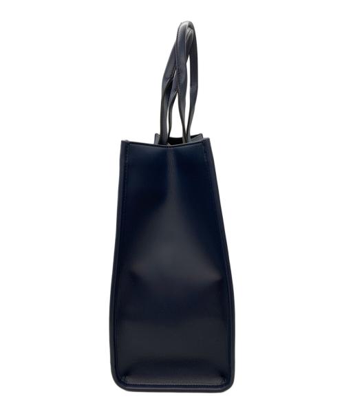 MICHAEL KORS（マイケルコース）MICHAEL KORS (マイケルコース) Cooper Logo Embossed Pebbled Leather Tote Bag ネイビーの古着・服飾アイテム