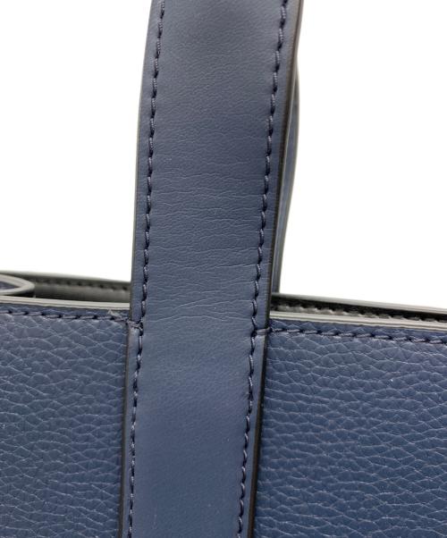 MICHAEL KORS（マイケルコース）MICHAEL KORS (マイケルコース) Cooper Logo Embossed Pebbled Leather Tote Bag ネイビーの古着・服飾アイテム