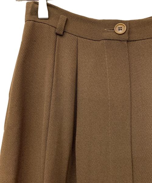 MaxMara（マックスマーラ）MaxMara (マックスマーラ) タックスカート ブラウン サイズ:40の古着・服飾アイテム