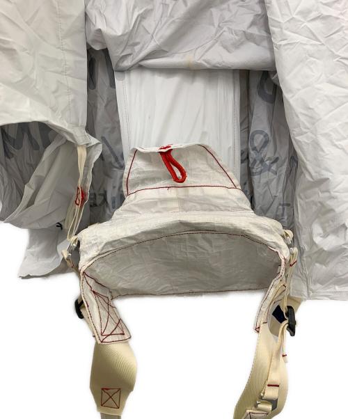 NIKE（ナイキ）NIKE (ナイキ) Tom Sachs (トム・サックス) NIKECRAFT Exploding Poncho ホワイトの古着・服飾アイテム